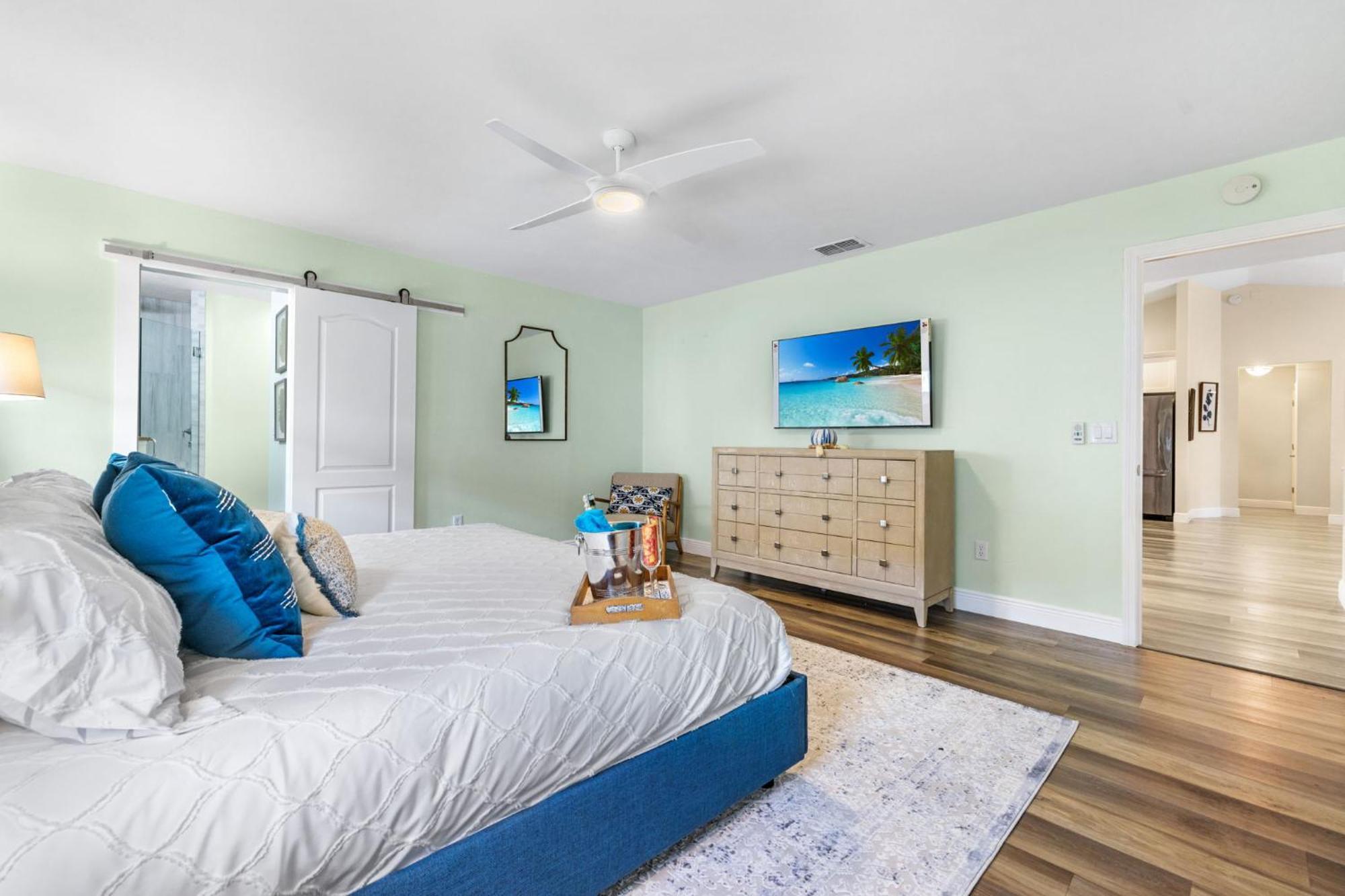 Fully Remodeled Electric-Heated Pool Home On Gulf-Access Canal - Villa Sunny 케이프코럴 외부 사진