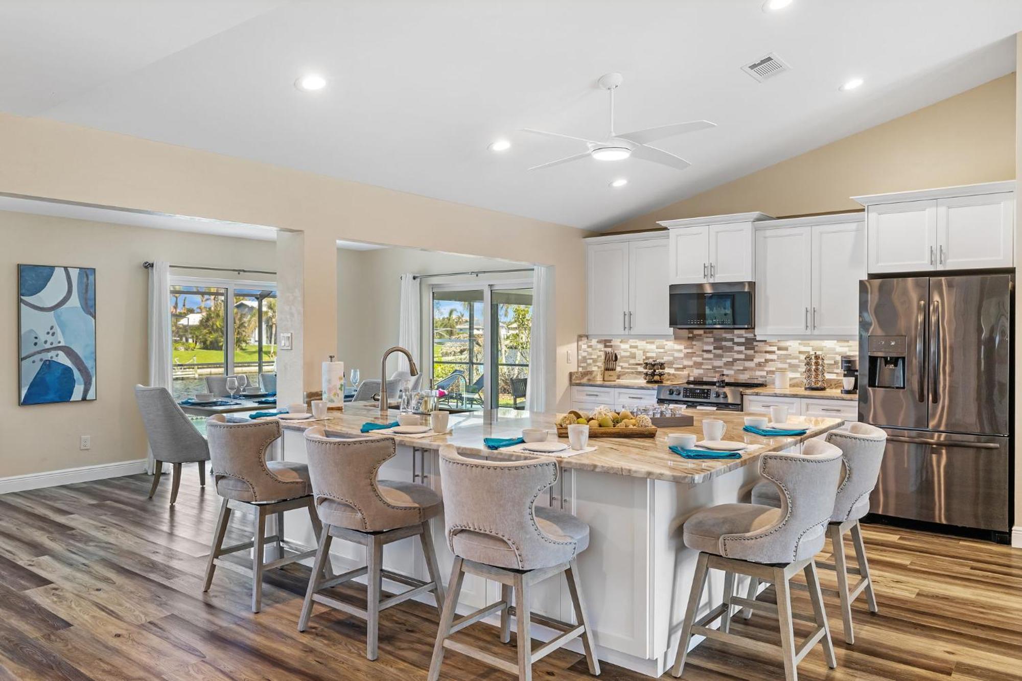 Fully Remodeled Electric-Heated Pool Home On Gulf-Access Canal - Villa Sunny 케이프코럴 외부 사진